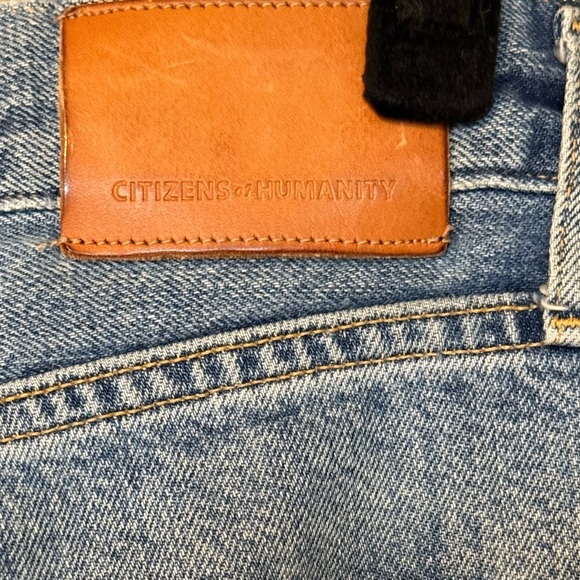 Citizens Of Humanity Women’s Lightly Distressed Emery Crop Denim Size 28 - Picture 6 of 10